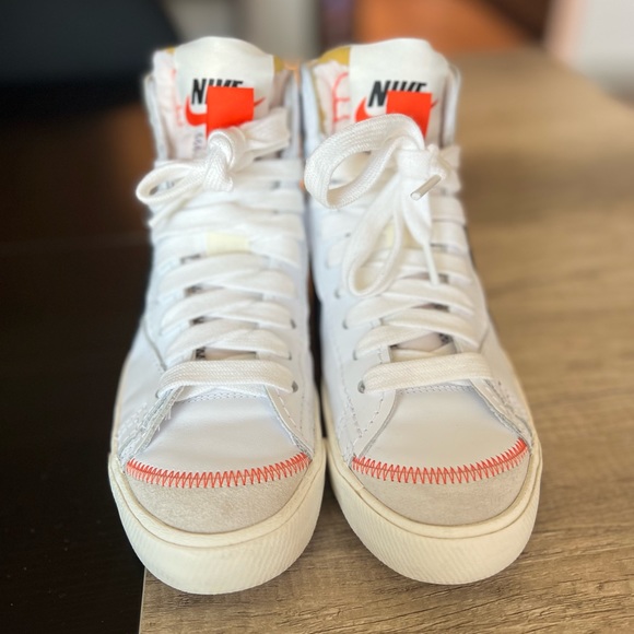 Nike Jumbo Blazers - Picture 5 of 5